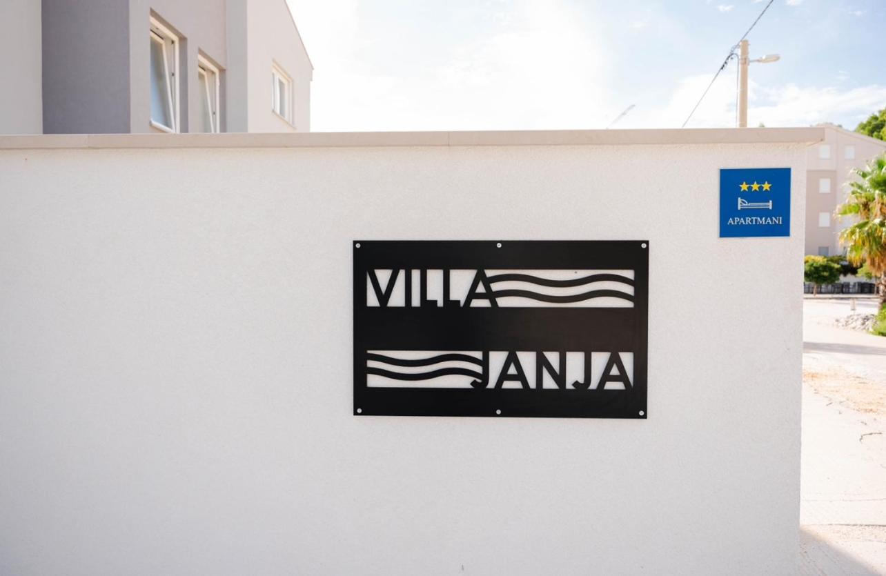 Villa Janja Komarna Exterior photo